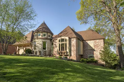 4851 S Landon Ct, Springfield, MO 65810