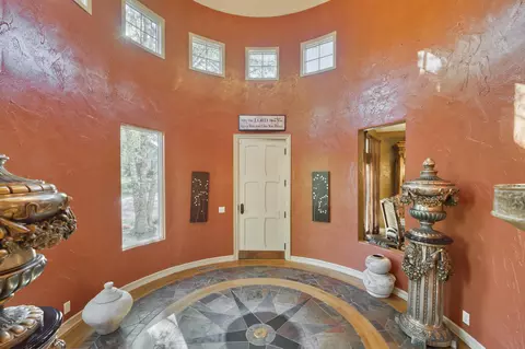 Entry Way - 4851 S Landon Ct, Springfield, MO 65810 photo 1 of 10