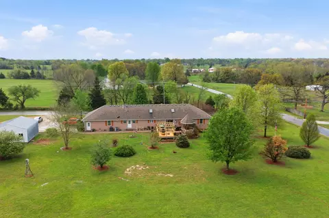 View/Area - 1229 E 425th Rd, Bolivar, MO 65613 photo 1 of 9