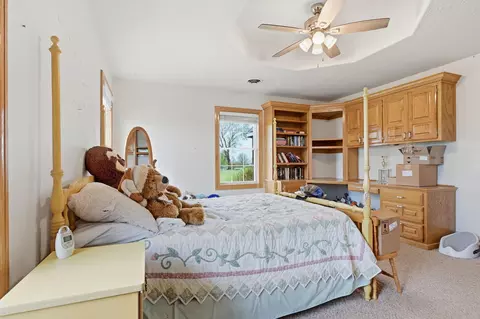 Bedroom - 1229 E 425th Rd, Bolivar, MO 65613 photo 5 of 10