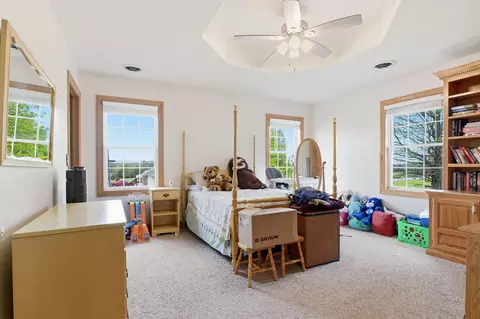 Bedroom - 1229 E 425th Rd, Bolivar, MO 65613 photo 4 of 10