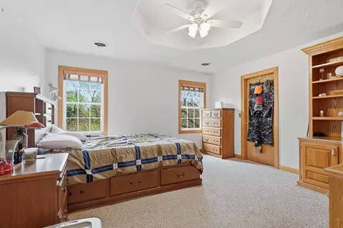 Bedroom - 1229 E 425th Rd, Bolivar, MO 65613 photo 7 of 10