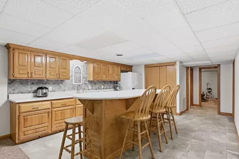 Kitchen - 1229 E 425th Rd, Bolivar, MO 65613 photo 4 of 5
