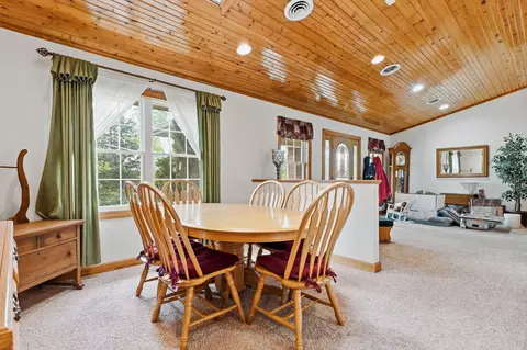 Dining - 1229 E 425th Rd, Bolivar, MO 65613 photo 2 of 2