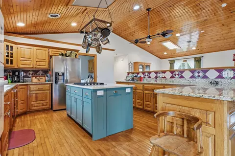 Kitchen - 1229 E 425th Rd, Bolivar, MO 65613 photo 1 of 5