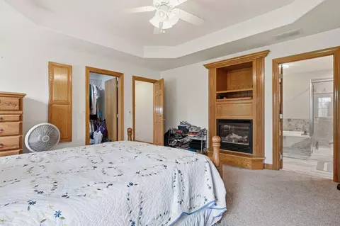 Bedroom - 1229 E 425th Rd, Bolivar, MO 65613 photo 3 of 10