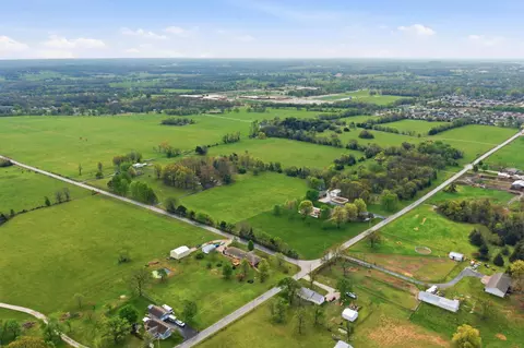 View/Area - 1229 E 425th Rd, Bolivar, MO 65613 photo 7 of 9
