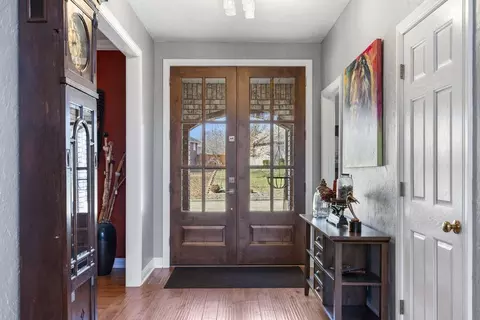 Entry Way - 3550 W Morningside Pl, Springfield, MO 65807 photo 1 of 3