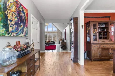 Entry Way - 3550 W Morningside Pl, Springfield, MO 65807 photo 2 of 3
