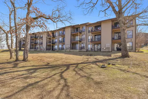 180 Lake Club Dr #6, Branson, MO 65616