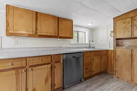 Kitchen - 1536 E Whiteside St, Springfield, MO 65804 photo 2 of 4