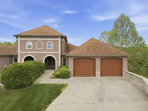 129 N Tuscany Dr #129, Hollister, MO 65672