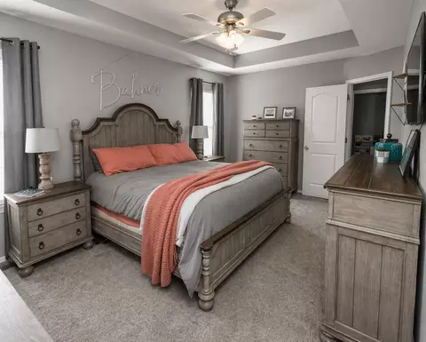 Bedroom - 2205 W Drake St, Springfield, MO 65810 photo 2 of 6