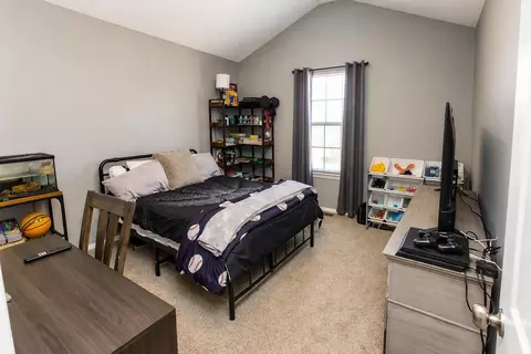 Bedroom - 2205 W Drake St, Springfield, MO 65810 photo 3 of 6