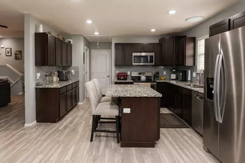 Kitchen - 2205 W Drake St, Springfield, MO 65810 photo 2 of 4