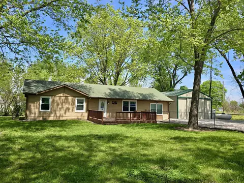 233 Kirkman St, Licking, MO 65542