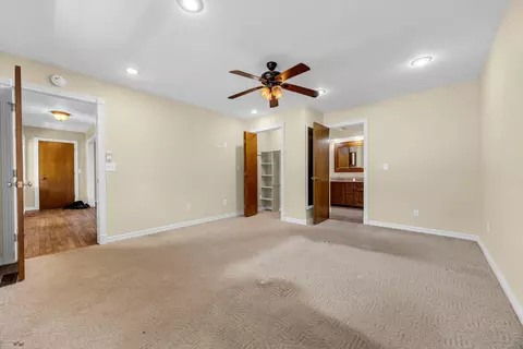 Bedroom - 3605 E Delmar St, Springfield, MO 65809 photo 4 of 8