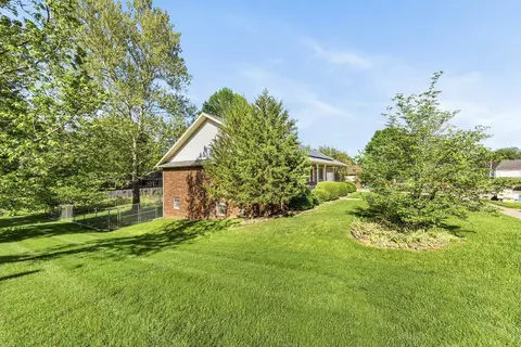 Exterior - 3605 E Delmar St, Springfield, MO 65809 photo 6 of 6