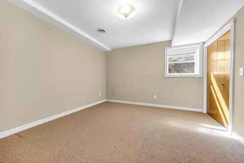 Bedroom - 3605 E Delmar St, Springfield, MO 65809 photo 8 of 8