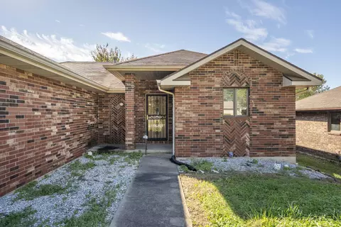 Exterior - 1502 E Mcclernon St, Springfield, MO 65803 photo 9 of 9