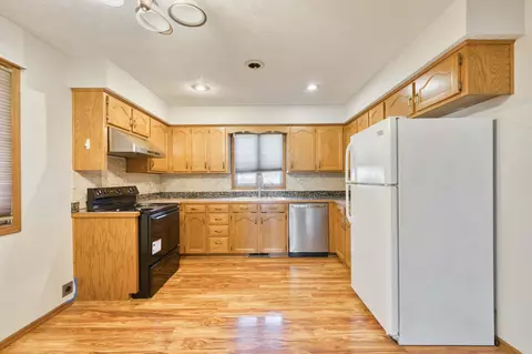 Kitchen - 1502 E Mcclernon St, Springfield, MO 65803 photo 1 of 3