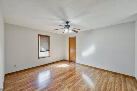 Bedroom - 1502 E Mcclernon St, Springfield, MO 65803 photo 1 of 6