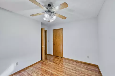 Bedroom - 1502 E Mcclernon St, Springfield, MO 65803 photo 6 of 6