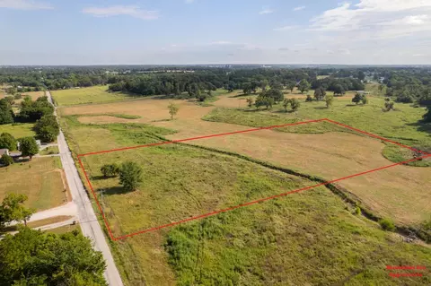 05 Kodiak Rd, Neosho, MO 64850