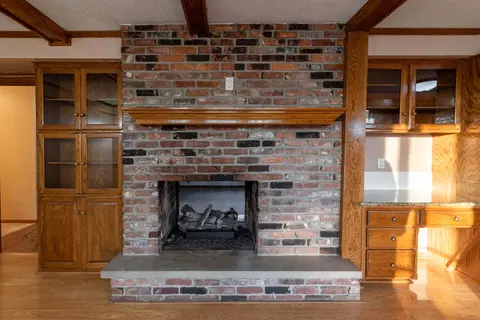 Living - 6396 E Skyline Dr, Springfield, MO 65809 photo 6 of 9