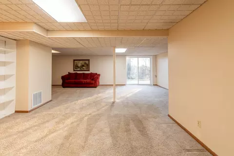 Living - 6396 E Skyline Dr, Springfield, MO 65809 photo 7 of 9