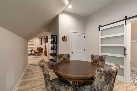 Dining - 4749 E Rutherford St, Springfield, MO 65802 photo 3 of 3