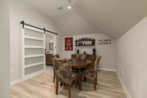 Dining - 4749 E Rutherford St, Springfield, MO 65802 photo 2 of 3