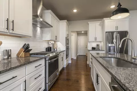 Kitchen - 4749 E Rutherford St, Springfield, MO 65802 photo 3 of 5