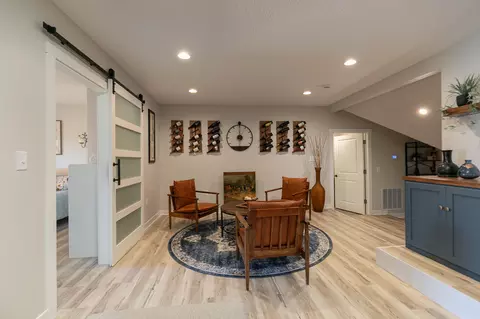 Entry Way - 4749 E Rutherford St, Springfield, MO 65802 photo 6 of 7