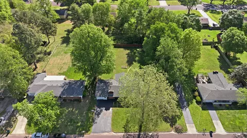 View/Area - 1009 13th St, Monett, MO 65708 photo 2 of 2