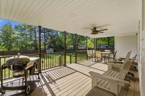 Exterior - 1009 13th St, Monett, MO 65708 photo 5 of 9