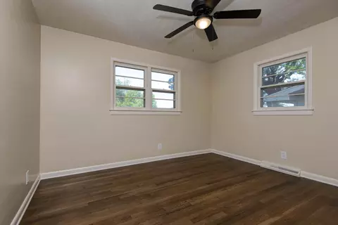 Bedroom - 1846 S Nettleton Ave, Springfield, MO 65807 photo 3 of 4