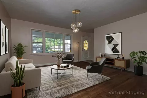 Living - 1846 S Nettleton Ave, Springfield, MO 65807 photo 2 of 6