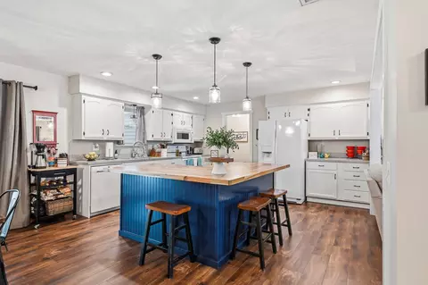 Kitchen - 702 S Main St, Willard, MO 65781 photo 4 of 8