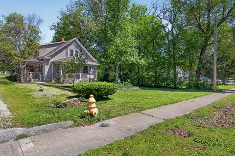 Exterior - 537 W Talmage St, Springfield, MO 65803 photo 11 of 17