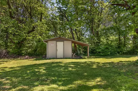 Exterior - 537 W Talmage St, Springfield, MO 65803 photo 13 of 17