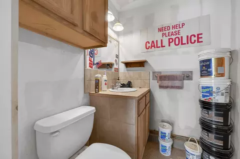 Bath - 537 W Talmage St, Springfield, MO 65803 photo 7 of 7