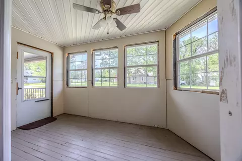 Exterior - 537 W Talmage St, Springfield, MO 65803 photo 9 of 17