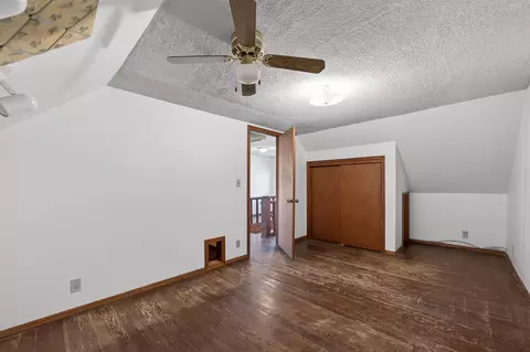 Bedroom - 537 W Talmage St, Springfield, MO 65803 photo 2 of 6