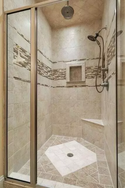 Bath - 358 Spring View Pl, Reeds Spring, MO 65737 photo 2 of 10