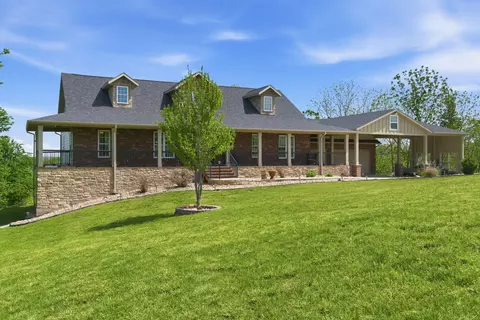 Exterior - 358 Spring View Pl, Reeds Spring, MO 65737 photo 6 of 23