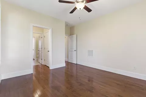 Bedroom - 358 Spring View Pl, Reeds Spring, MO 65737 photo 5 of 9