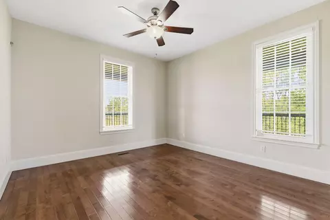 Bedroom - 358 Spring View Pl, Reeds Spring, MO 65737 photo 4 of 9