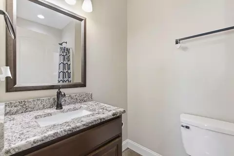 Bath - 358 Spring View Pl, Reeds Spring, MO 65737 photo 9 of 10