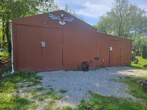 Exterior - 119 E James St, Mountain View, MO 65548 photo 7 of 10